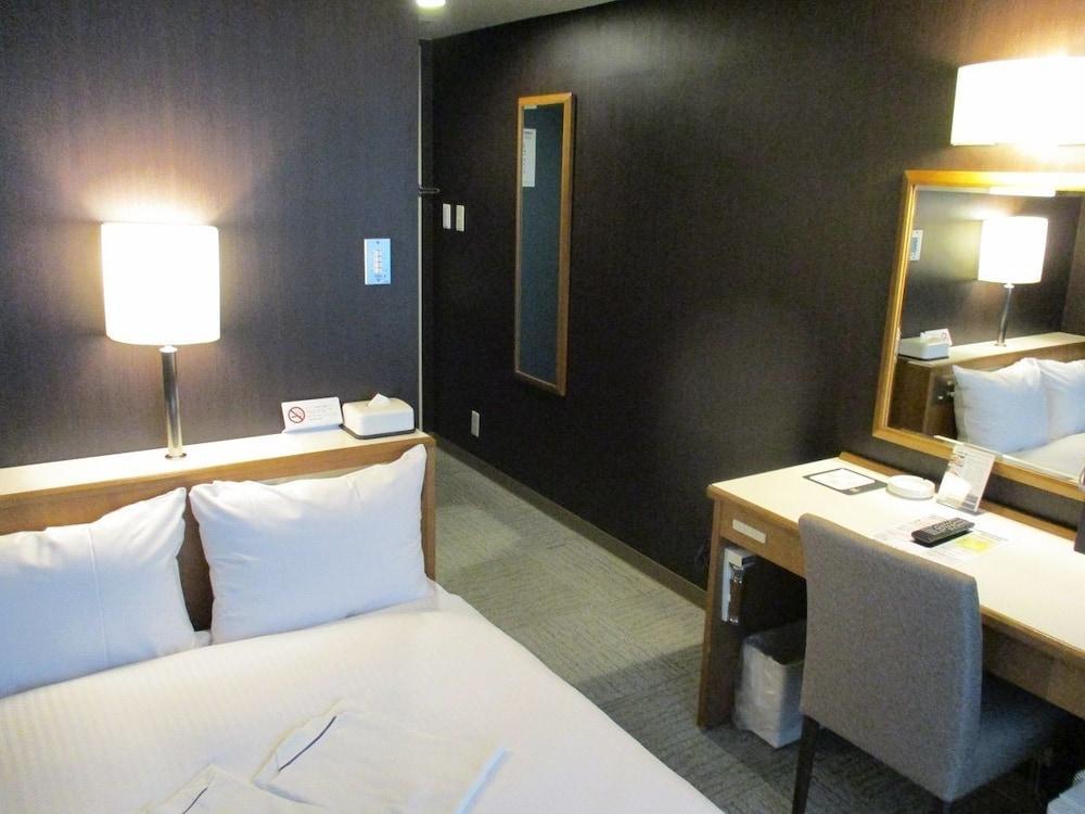 Niigata Keihin Hotel Buitenkant foto